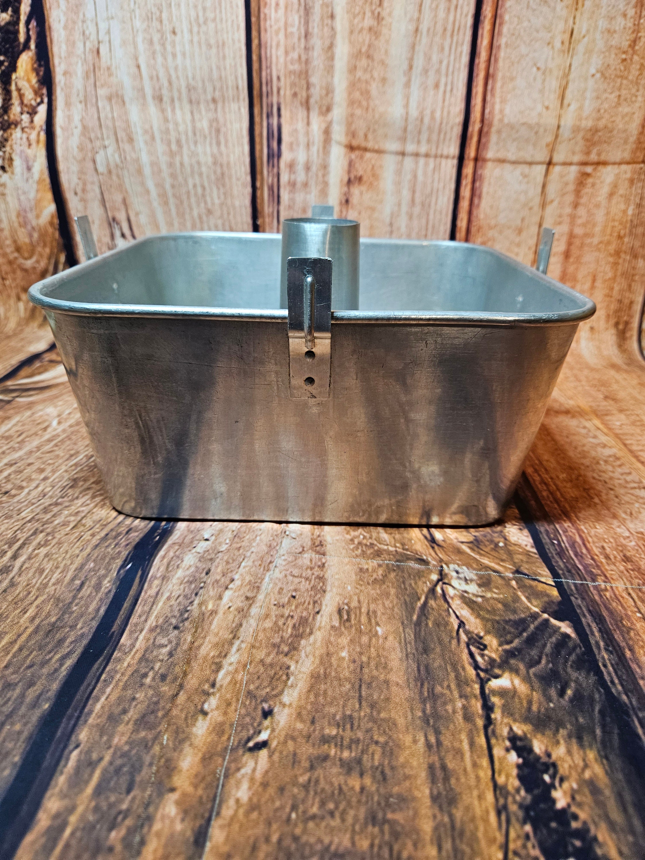 Vintage Aluminum 2-piece 10 inch Tube / Angel Food Cake Baking Pan