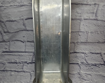 Vintage West Bend Bread Aluminum Loaf Pan w/ Legs 15.5”X 4.5”X 4.5” Pre-Owned