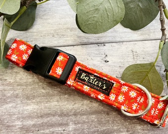 Collier pour chien | Collier pour chien Lazy Daisy | Collier pour chien fait main | Collier fleuri pour chien | Collier floral pour chien | Collier en tissu pour animal de compagnie