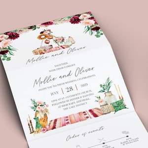 Op de afbeelding: Een huwelijksuitnodiging met een boho-thema. De uitnodiging bevat een aquarel-illustratie van een stel dat op een tapijt zit met een lantaarn, een vaas en een potplant. De uitnodiging bevat de namen van het stel, de datum van de bruiloft en de volgorde van de gebeurtenissen. De RSVP-kaart bevat een ruimte voor de naam van de gast, een selectievakje om aan te geven of ze aanwezig zullen zijn, en een ruimte voor eventuele dieetwensen.