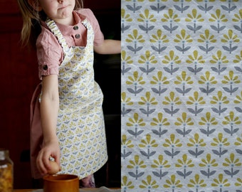 DAISIES, Montessori inspired apron