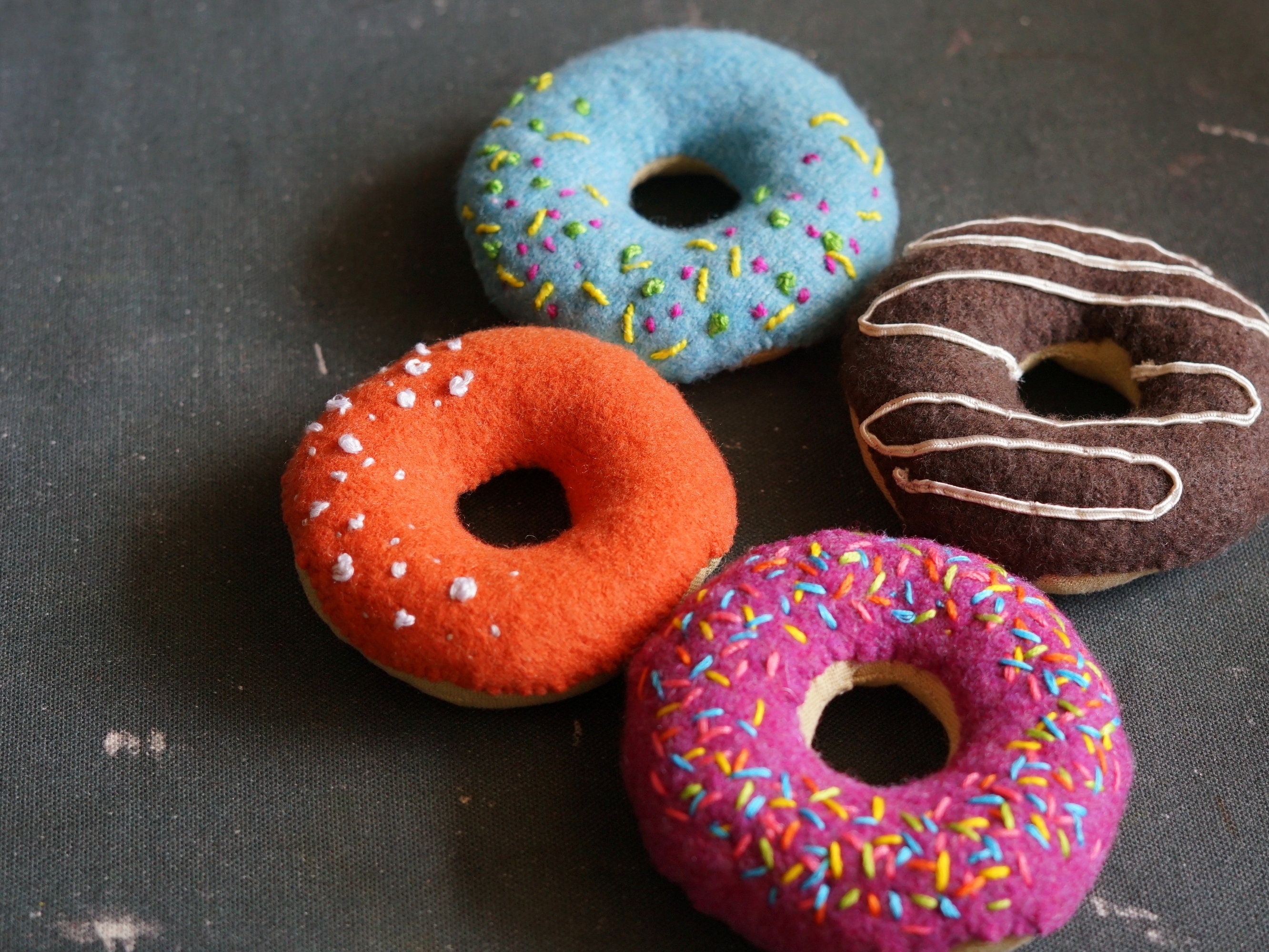 Play food set, Doughnuts