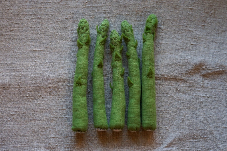 Play food, Asparagus image 3