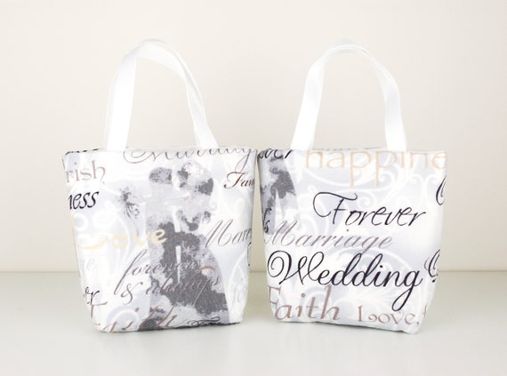Thamboolam bags | Wedding Return gift Ideas | Bags, Wedding giveaways,  Marriage gifts