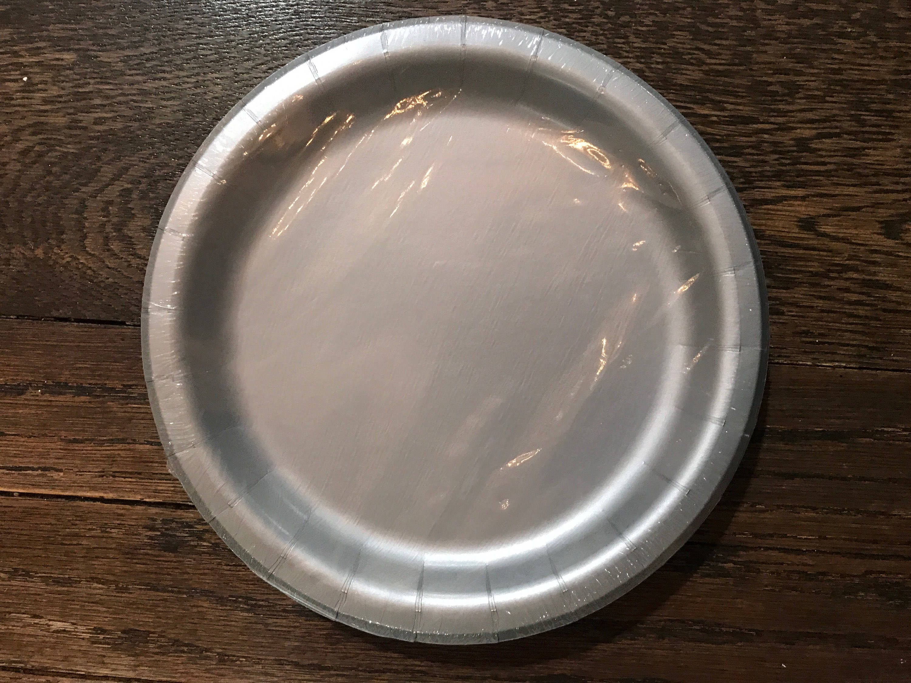 gold and silver paper plates