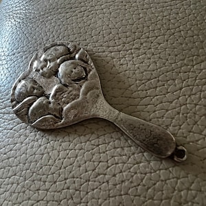 Antique Hand Mirror Pendant Tiny Vanity Mirror Art Nouveau Mirror Handbag Mirror Reynolds Angels Cherubs Putti 1890s Chatelaine Mirror Old