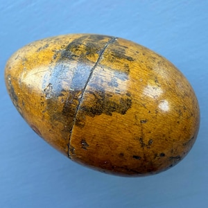 Antique Mauchline Ware Sewing Case: Victorian Thimble Holder, Conway Castle