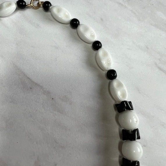 1930s Glass Necklace Black and White Glass Neckla… - image 7