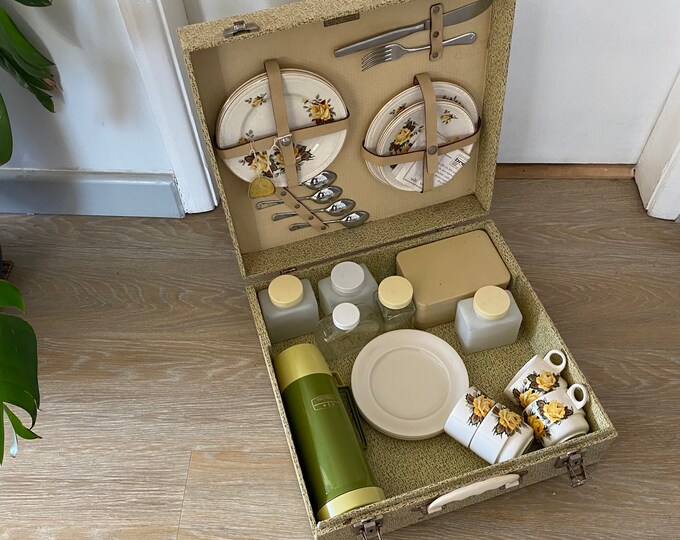 Vintage Picnic Set 1940s Picnic Set Brexton Picnic Set Camping Picnic
