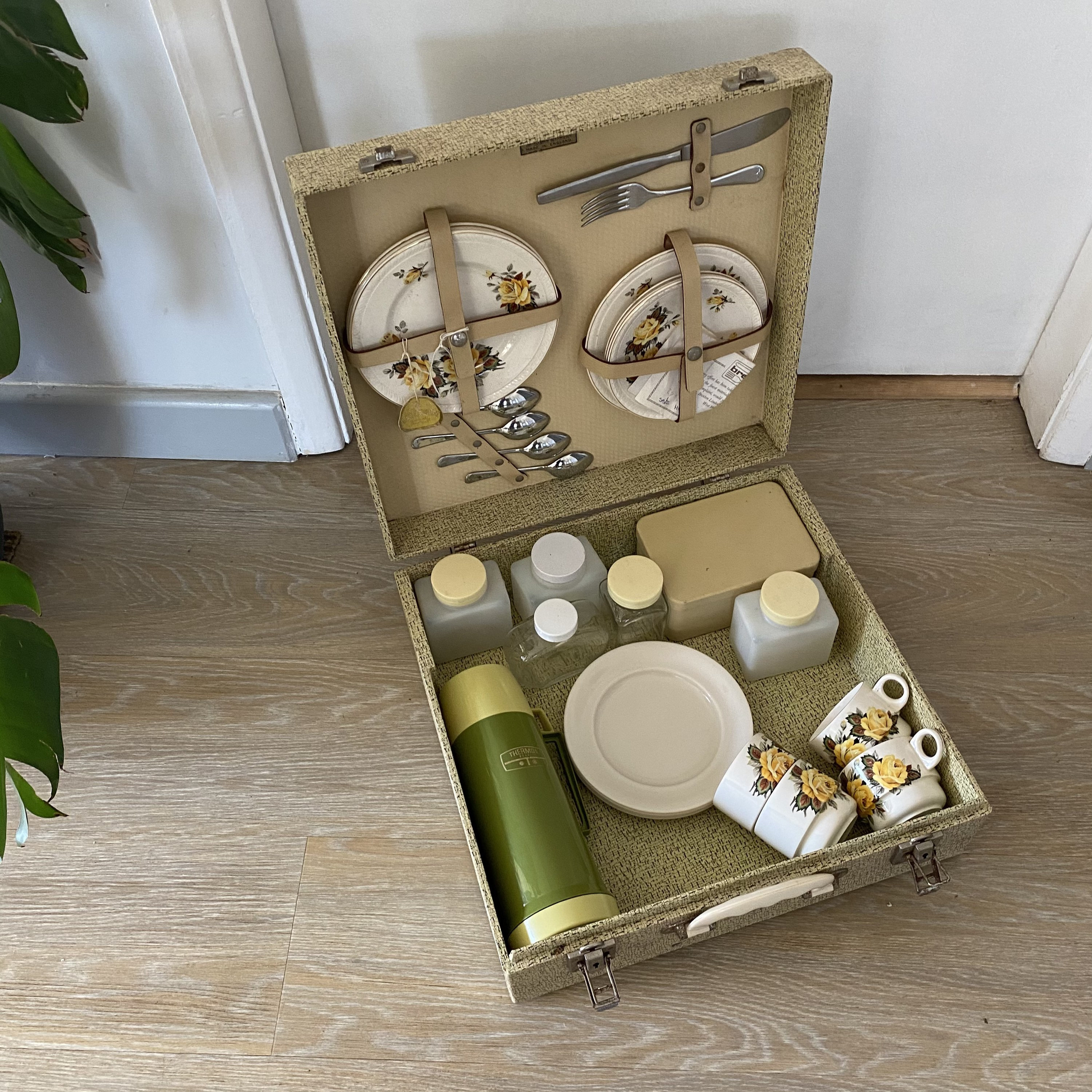 Brexton picnic set clearance