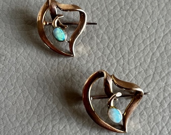 Antique 15ct Gold Opal Brooches: Art Nouveau Heart Jewelry, 1890s