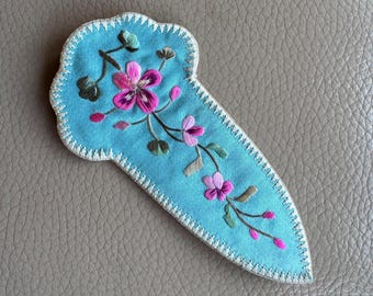 Antique Embroidered Chinese Silk Sewing Case: Scissor Holder, Chinoiserie