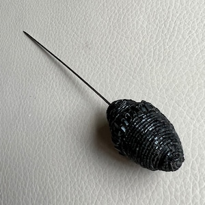 Antique Beaded Hatpin Glass Hatpin Black Glass Hat pin Victorian Hatpin French Jet Hatpin Mourning Hatpin 1890s 1900s Antique Beading