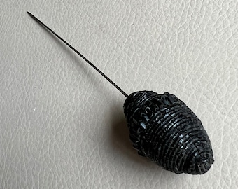 Alfiler de sombrero antiguo francés con cuentas de azabache - Estilo victoriano de luto