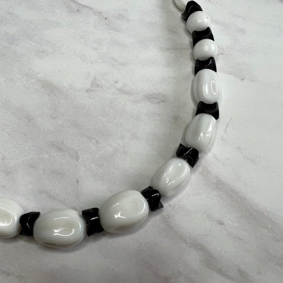 1930s Glass Necklace Black and White Glass Neckla… - image 8