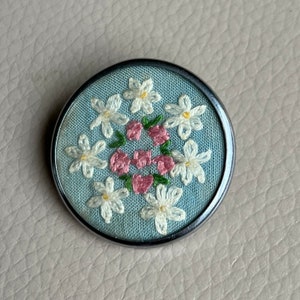 Purple Bouquet Embroidered Handmade Brooch 1940s 01 - Etsy