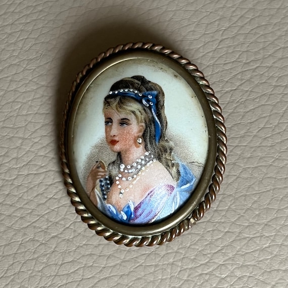 Vintage Portrait Brooch 1930s Limoges Porcelain F… - image 1