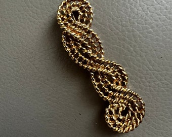 Vintage Trifari Gold Tone Statement Brooch: 1970s-80s Jewelry