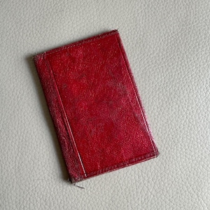 Étui à timbres en cuir rouge des années 1950, étui à timbres vintage, porte-photos, timbre en cuir rouge, porte-monnaie, sac à main, porte-cartes, doublure beige