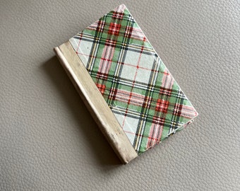 Vintage Tartan Needle Case: 1920s-30s Sewing Organizer
