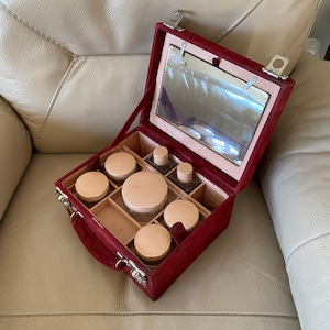 Asprey Vanity Box Asprey Vanity Set Vintage Vanity Box 1940s Vanity Case Red Suede Vanity Box Cream Pots Bottles Freestanding Mirror
