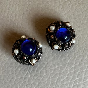 vintage clip on earrings blue glass clip on earrings 1940s clip on earrings 1950s earrings vintage earrings glass clip earrings faux pearl
