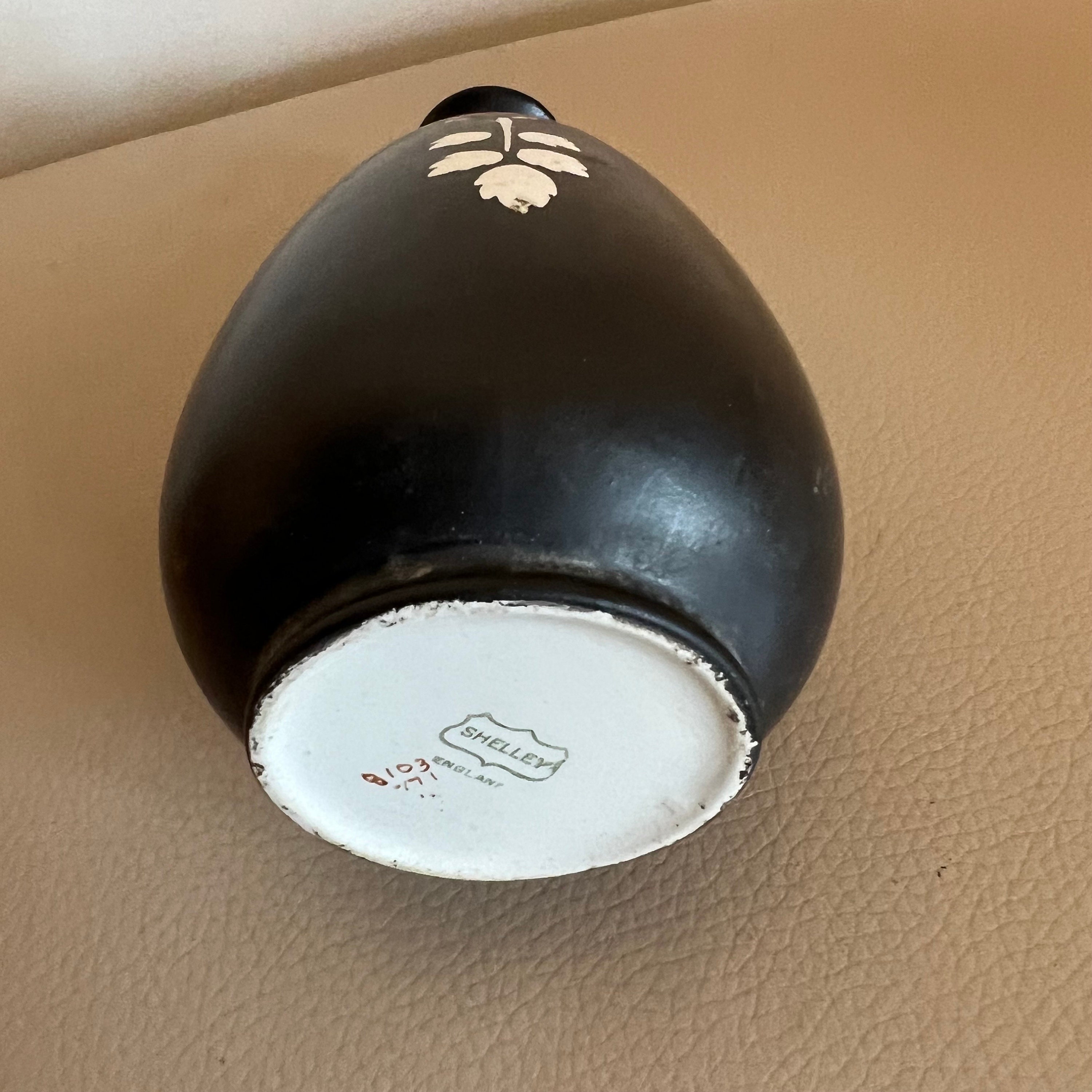 SHELLEY POT (1932年) Antique Vase Antique Shelley Vase Bud Vase 1900s Vase Black