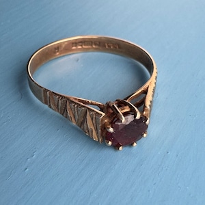 Vintage Gold Ring 9ct Gold Ring 9Carat Gold Ring Hallmarked Gold Birmingham 1976 1970s Garnet Gold Ring Garnet Gemstone 375 Gold Ring N US7