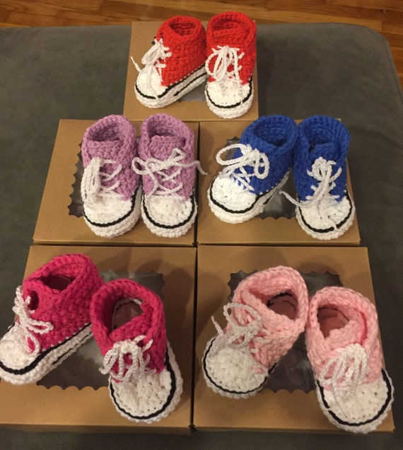 crocheted baby converse