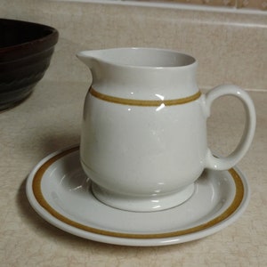 Vintage Mountain Wood Collection Creamer, Small 3 5/8&quot;  Gravy Boat or Small Milk/Syrup/Sauce Pitcher with Saucer Plate  10 oz. Used Preowned
