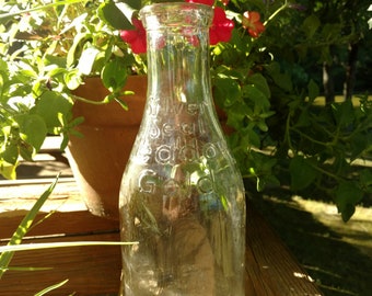 Vintage Meadow Gold Milk Builds Champions Glass Quart Milk Bottle Rare VG+ Vintage Meadow Gold Milk Builds Champions Glass Quart Milk Bottle Rare VG+