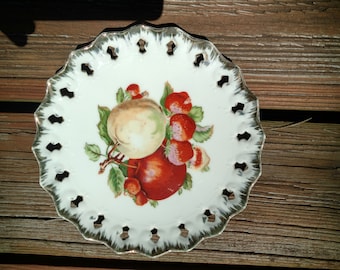 Victoria Ceramics-Japan Fruit Motif Wall Plate 8" White with Gold Trim-Used Vintage