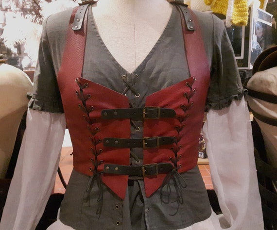bustier cuir medieval