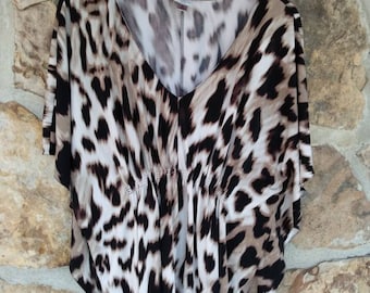 90s Animal Print Batwing Top: V Neck Blouse, XL