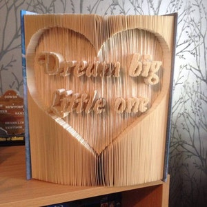 Dream big little one cut and fold book art Schnittmuster