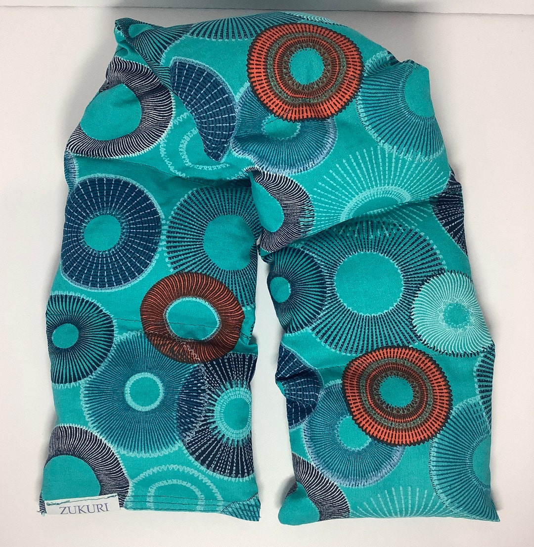 Heating Pad, Flax Seed filled heating pad, neck warmer, microwaveable