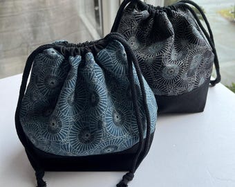 Drawstring project bag, knitting project bag, craft bag, small project bag, crochet bag, knitting bag, Japanese fabric, 1 skein project