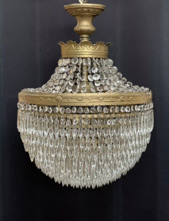 Vintage wedding on sale cake chandelier