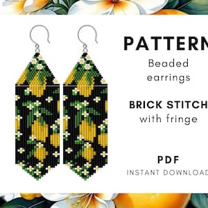 Pode incluir: Padrão de brincos de contas com um design de limão em ponto de tijolo com franjas. Os brincos são pretos com limões amarelos e folhas verdes. O texto na imagem diz "PATTERN Beaded earrings BRICK STITCH with fringe PDF INSTANT DOWNLOAD."
