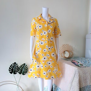 Vintage yellow floral midi shirt dress flowers 1960s 60s 1970s 70s
