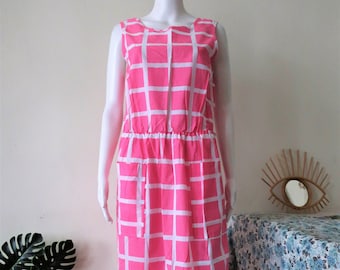 Vintage pink and white grid check midi sundress pinafore strap dress with elasticated waist 1990s 90s 2000s 00s