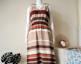 Vestido veraniego vintage finlandés Vanessa de Rissanen de algodón a rayas con bandas para anudar en los hombros, años 70, 80 y 80, hecho en Finlandia.