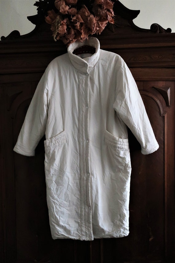 Finnish Vintage white padded long coat parka with… - image 1