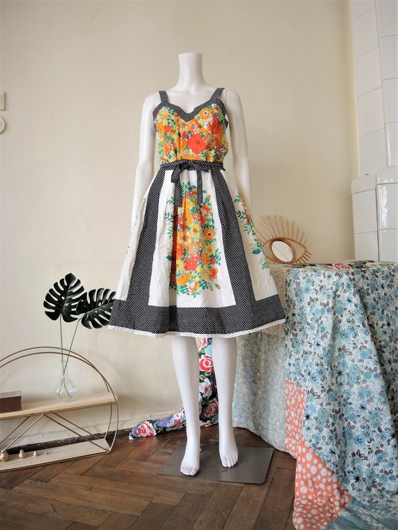 Vintage floral flower polkadot folklore cotton su… - image 1