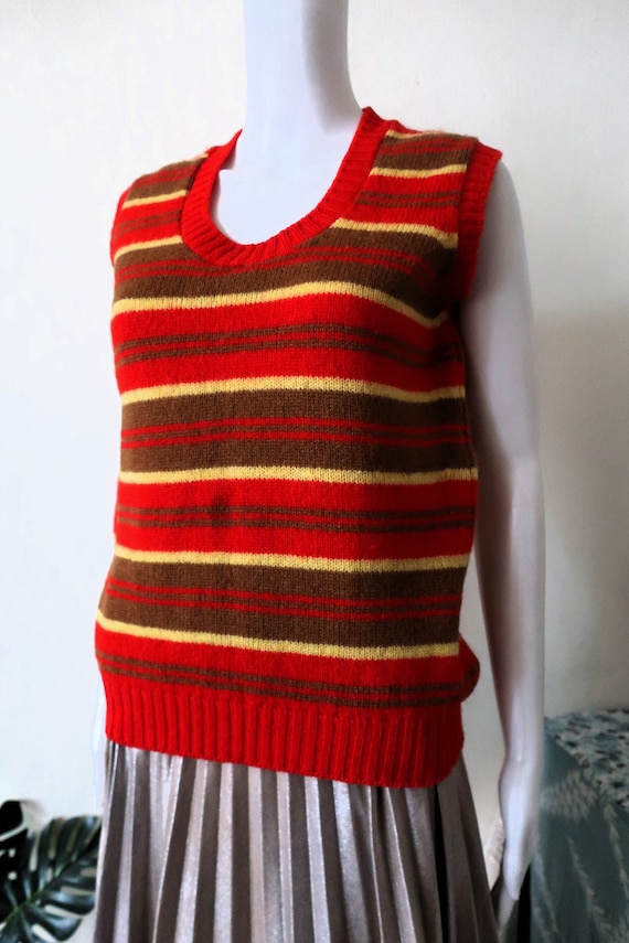Alan Paine, British Vintage Alan Paine wool knit vest gilet slipover with stripe pattern color-blocking 1980s 80s made in England