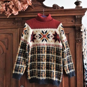 Vintage roestkleurige coltrui met ruit en breipatroon in Scandinavische stijl, jaren 90 en 90