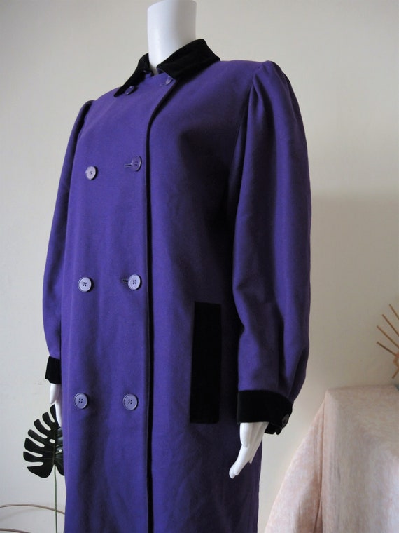 Guy Laroche, Vintage Boutique Guy Laroche Paris double-breasted Diana coat velvet collar puff sleeves cashmere wool blend 1970s 1980s made in France