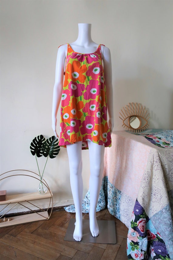 Marimekko Unikko poppy floral sleeveless pinafore