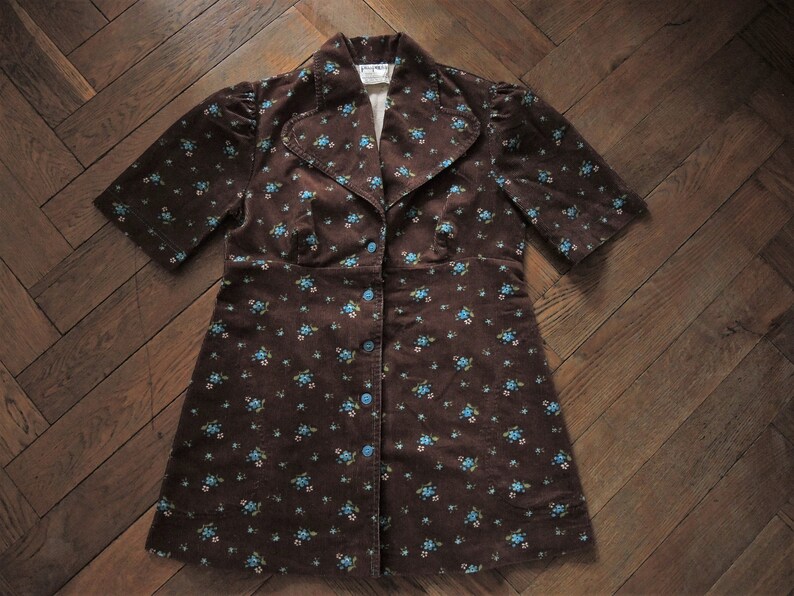 SALE** Vintage brown floral corduroy blouse with large collar puff sleeves empire waist 1970s 70s **SALE