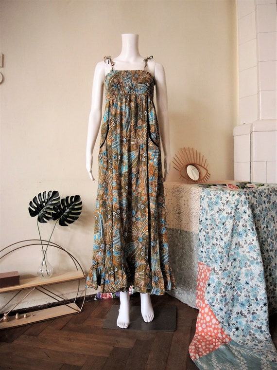 Vintage floral smocked cotton maxi strap dress su… - image 2